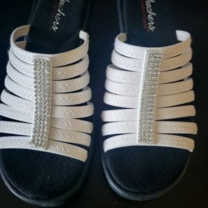 Sketchers White Rumblers Hotshot Size 8